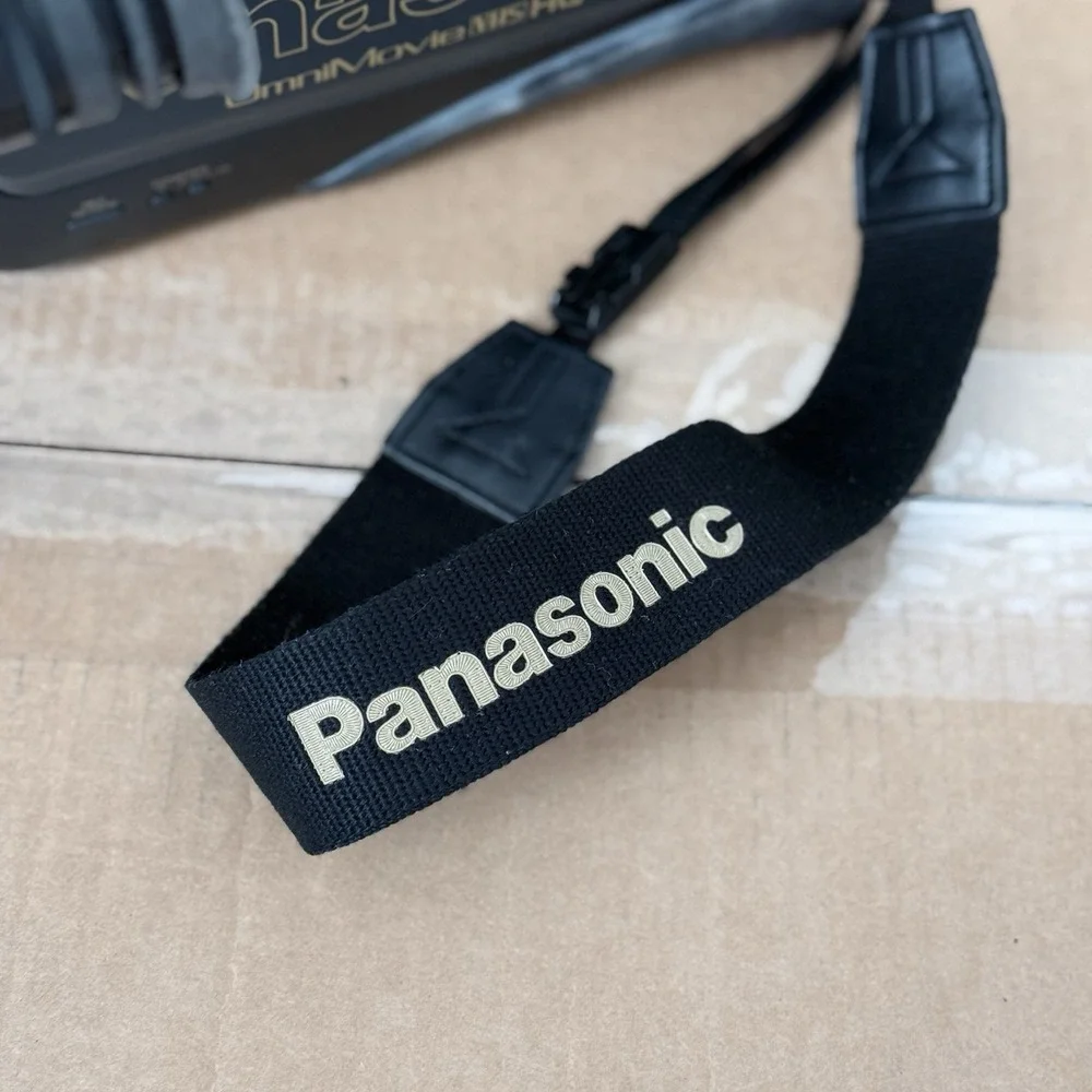Vintage Panasonic OmniMovie PV-760-A VHS Camcorder POWERS ON